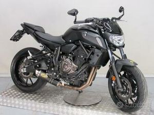 YAMAHA MT-07 ABS 35 KW PATENTE A2 SCARICO ROADS CA