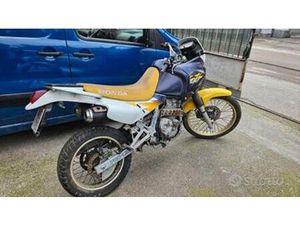 HONDA NX 650 DOMINATOR