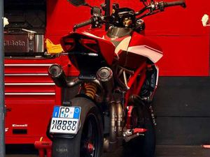 DUCATI HYPERMOTARD 950 SP