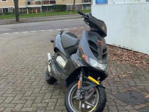 APRILLIA SR50 DD/LC BLOK — SCOOTERS | APRILIA — MARKTPLAATS