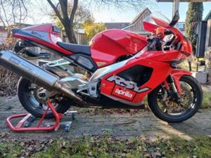 VUURRODE APRILIA RSV — MOTOREN | APRILIA — MARKTPLAATS