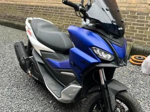 APRILIA SR GT 200 - 2023 - ZEER NETTE STAAT! — MOTOREN | APRILIA — MARKTPLAATS