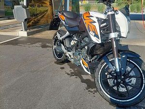 KTM DUKE 125