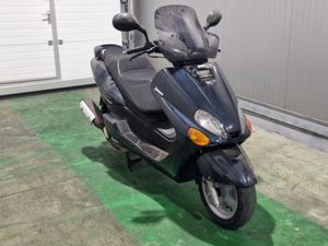YAMAHA MAJESTY 125 2001Г. (MBK SKYLINER) →
