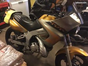 YAMAHA TDR 125