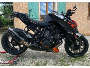 KTM 1290 SUPER DUKE R