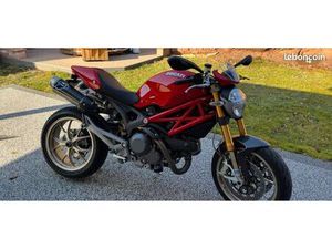 DUCATI MONSTER 1100S