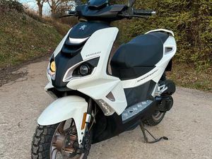 PEUGEOT SPEEDFIGHT 4 LC 50 CCM 2-TAKT ROLLER MIT PAPIEREN