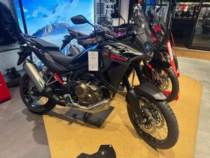 HONDA AFRICA TWIN CRF1100 MANUAL PRETO - ULTIMA UNIDADE CAMPOLIDE