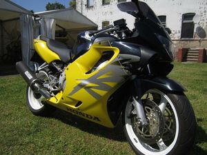HONDA CBR 600 FS SPORT PC35 - SEHR GUTER ZUSTAND TÜV 3/27