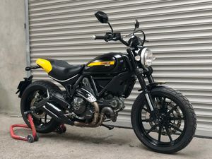 DUCATI SCRAMBLER 800