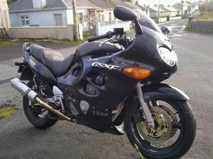 SUZUKI GSX750F 2000