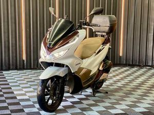 HONDA PCX 150 DLX