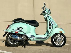 2025 VESPA GTS 310