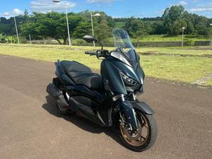 YAMAHA XMAX 250