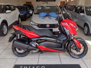YAMAHA XMAX 250