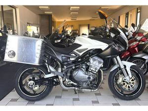 BENELLI TREK 899, 2010 GOD.