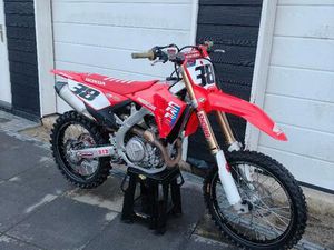 ② HONDA CRF450R BJ 2025 ! 34 UREN GEDRAAID CRF450
