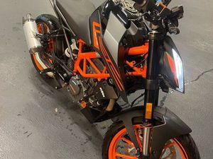 KTM DUKE 125