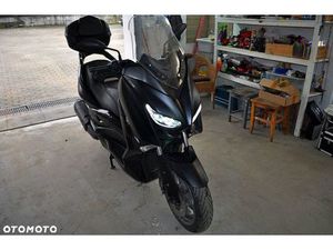 YAMAHA X-MAX