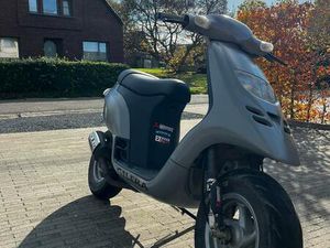 ② PIAGGIO TYPHOON B KLAS 50 CC