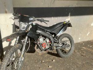 MOTO 50 CC DERBI