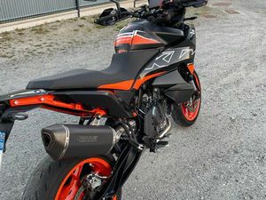 KTM 890 SMT