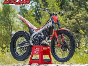 BETA SINCRO 300 2T TRIALS BIKE **FINANCE AND UK DELIVERY AVAILABLE**