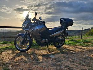 SUZUKI VSTROM DL 650 CC NEGOCIÁVEL SANTA BÁRBARA DE PADRÕES