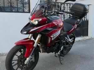 BENELLI TRK 251 – 2021 | VERMELHA | EXCELENTE ESTADO MAFAMUDE E VILAR DO PARAÍSO