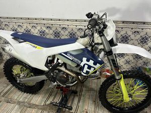 HUSQVARNA FE 250 MATRICULADA + JANTES SUPERMOTARD SM PRO FAZENDAS DE ALMEIRIM