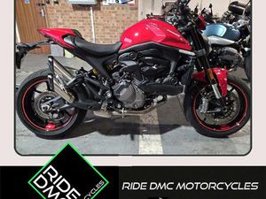 DUCATI MONSTER 937 + PLUS. 2021. ONLY 6541 MILES. SERVICED UPO TO DATE. A BEAUTY FANTASTIC CONDITION 937 CC