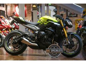 TRIUMPH STREET TRIPLE 765 *765 RS MOTO2 EDITION- RACING YELLOW* 765 CC