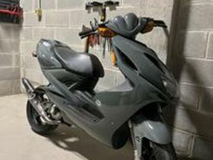 YAMAHA AEROX 50
