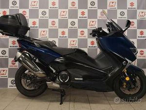 YAMAHA T MAX 530