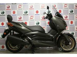 YAMAHA X-MAX 300