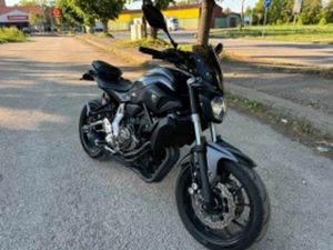 YAMAHA MT-07