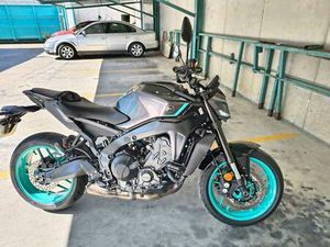 YAMAHA - MT 900