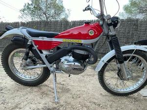BULTACO - SHERPA T-250 80 KIT CAMPEON