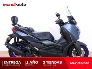 YAMAHA - XMAX 125