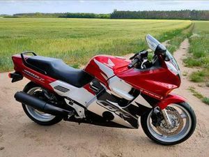 HONDA - CBR1000F DUAL