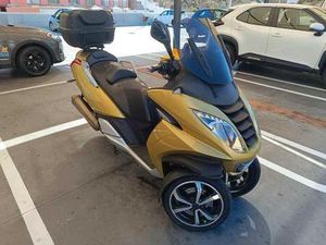 PEUGEOT - METROPOLIS