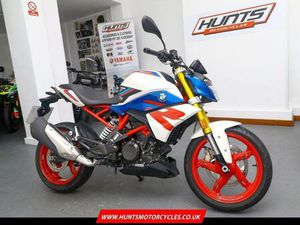 2023 '23 BMW G310R. ONLY 1,182 MILES. HEATED GRIPS. A2 LEGAL. GREAT VALUE £3,695
