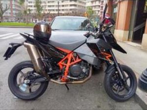 KTM - KTM SUPERMOTO SMR 690