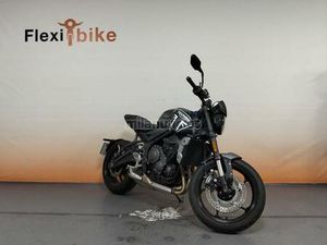 TRIUMPH - TRIDENT 660