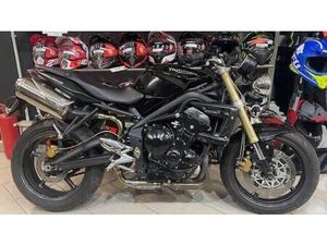 VENDO TRIUMPH STREET TRIPLE (2007 - 12) USATA A TORINO (CODICE 9901552) - MOTO.IT