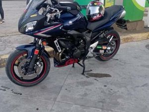 YAMAHA - FAZER 600