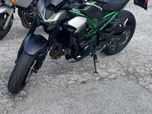 KAWASAKI 900 Z GRÜN