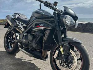 TRIUMPH - SPEED TRIPLE 1050RS