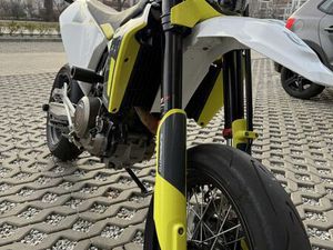 HUSQVARNA 701 A2 SUPERMOTO - PELNA MOC SALON PL LESZNO